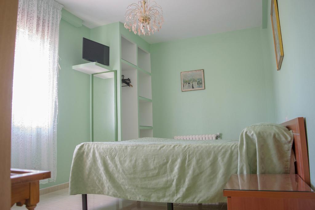 Hotel Galicia Понтеведра Екстериор снимка