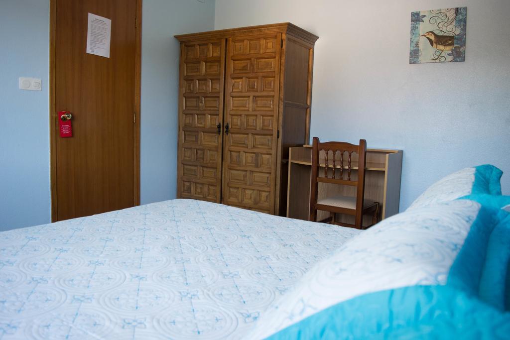 Hotel Galicia Понтеведра Екстериор снимка