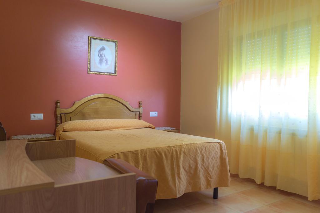 Hotel Galicia Понтеведра Екстериор снимка