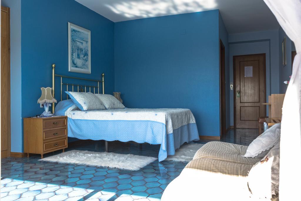 Hotel Galicia Понтеведра Екстериор снимка