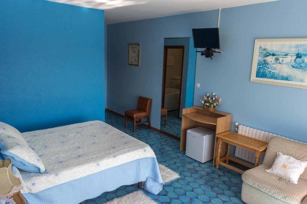 Hotel Galicia Понтеведра Екстериор снимка
