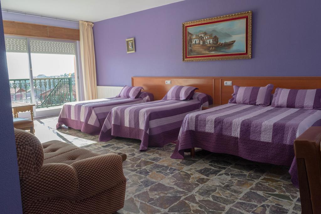 Hotel Galicia Понтеведра Екстериор снимка