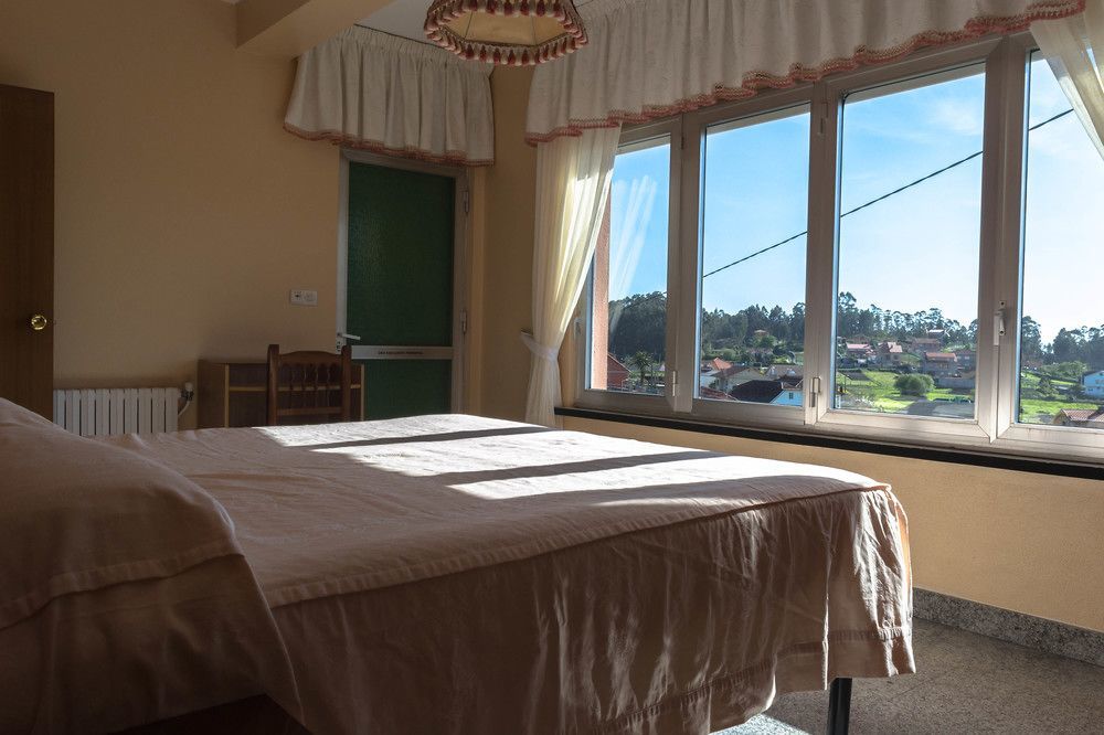 Hotel Galicia Понтеведра Екстериор снимка
