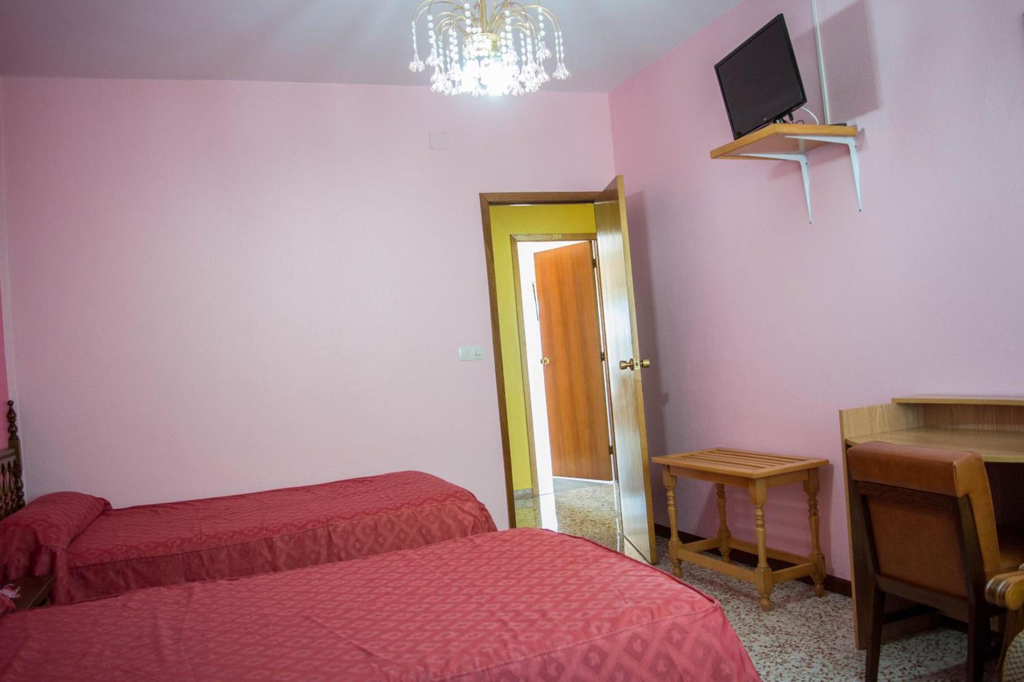 Hotel Galicia Понтеведра Екстериор снимка