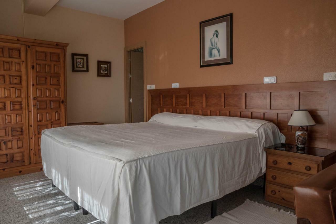 Hotel Galicia Понтеведра Екстериор снимка